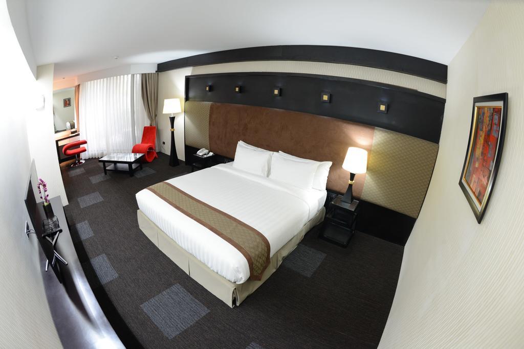 Avenue 64 Hotel Yangon Rum bild