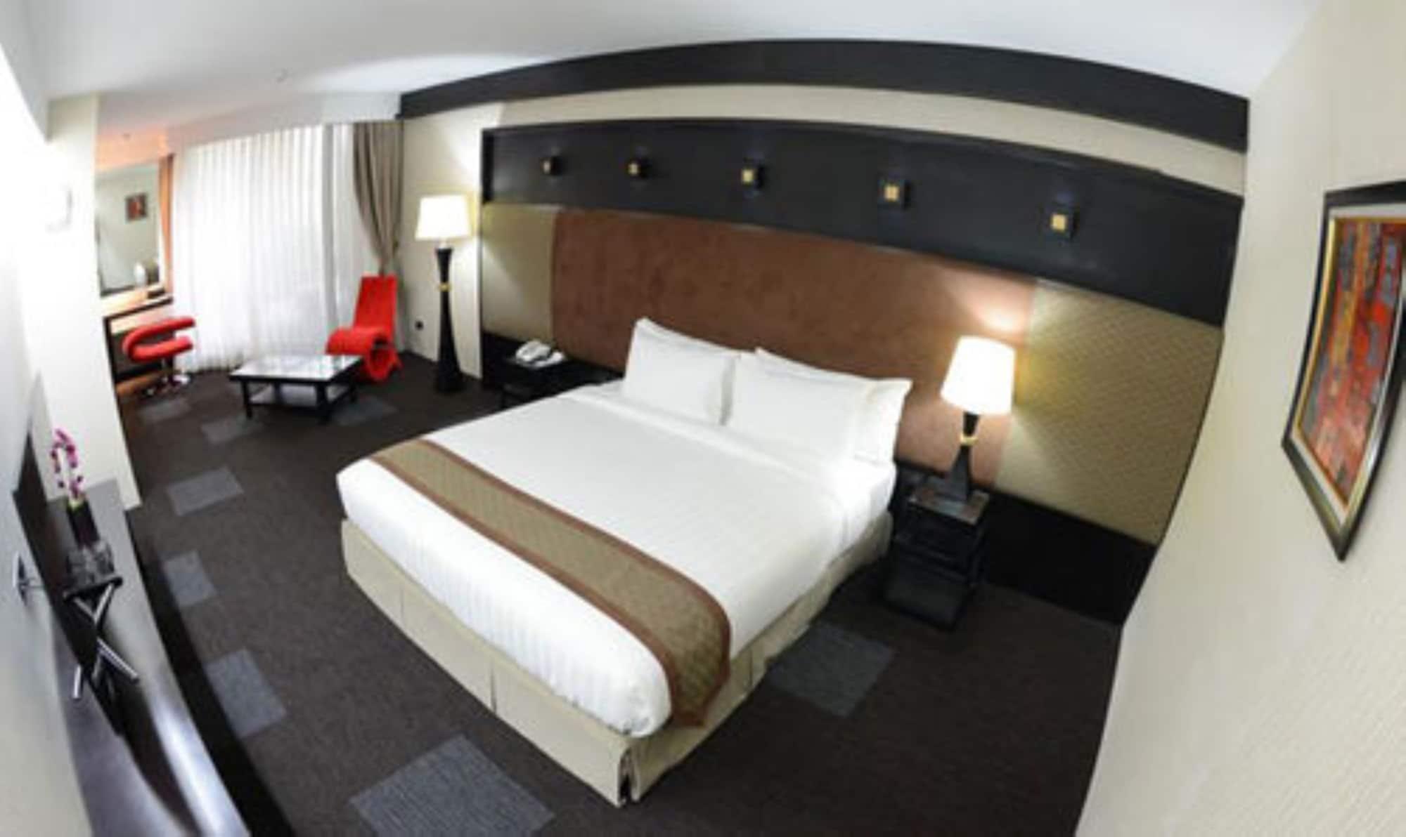 Avenue 64 Hotel Yangon Exteriör bild
